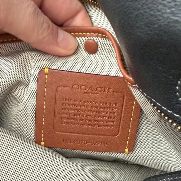 Coach Bea Tote Black Leather Top Zip Shoulder Handbag - Picture 9 of 10